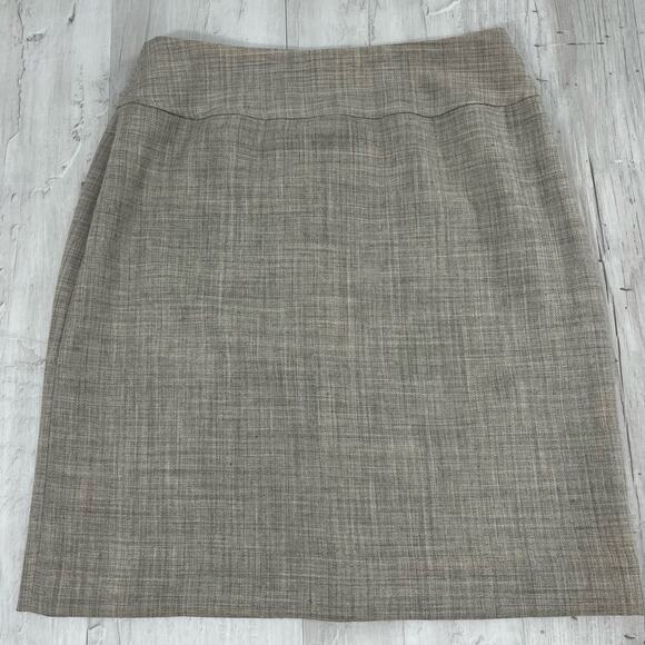 Jones New York Gray Lined 100% Wool Fitted Straight Knee Length Work Skirt 10 - Picture 1 of 10